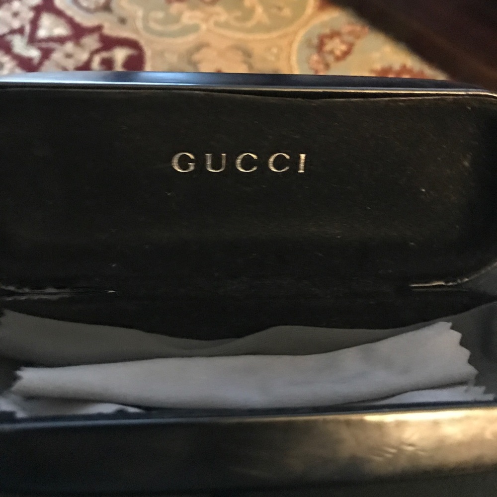 Gucci ladies sunglasses and case